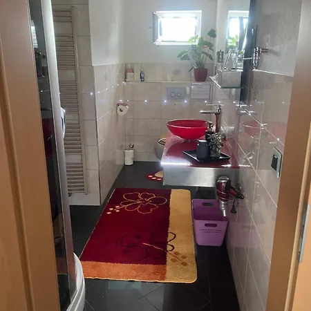 Gaestezimmer In Bei Duesseldorf Mit Einem Hauch Luxus