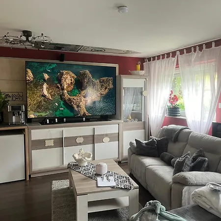 Gaestezimmer In Bei Duesseldorf Mit Einem Hauch Luxus 3* Ratingen